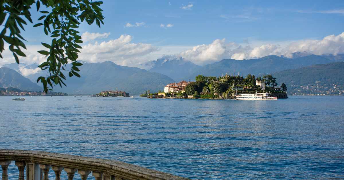 Stresa: La Perla del Lago Maggiore